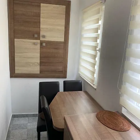 Oborska Ulica Centar * Baška Voda